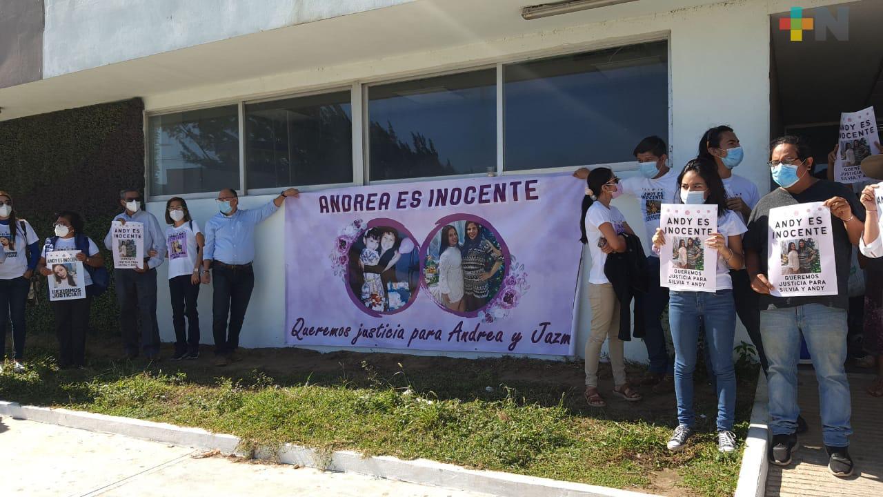 Familiares y amigos de Andrea “N” piden sea liberada, en Coatzacoalcos