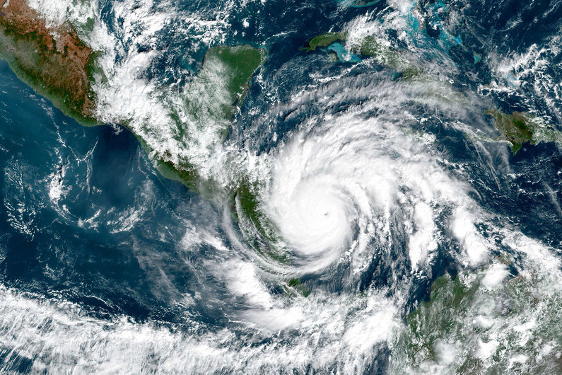 Termina la temporada de huracanes en el Atlántico con un récord de 30 tormentas