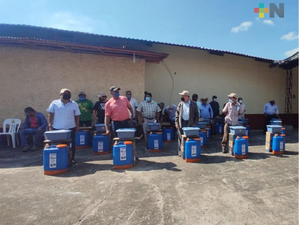 Entregan kits de protección a jefes de grupo de cosecha del ingenio El Potrero