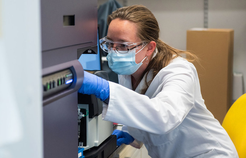 Las vacunas no garantizan la erradicación de un virus, advierte la OMS