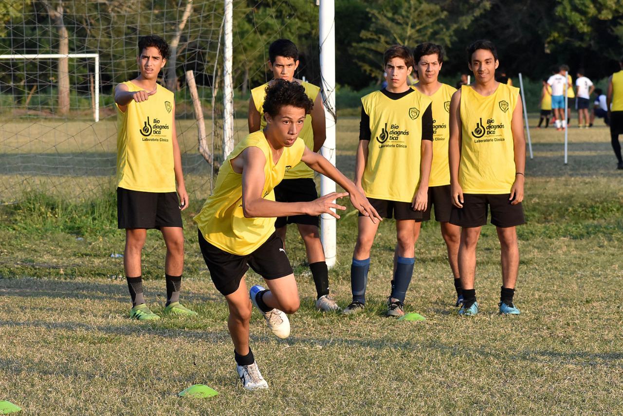 CF Bulldogs Trigal desea reforzar equipos Sub-15 y Sub-19