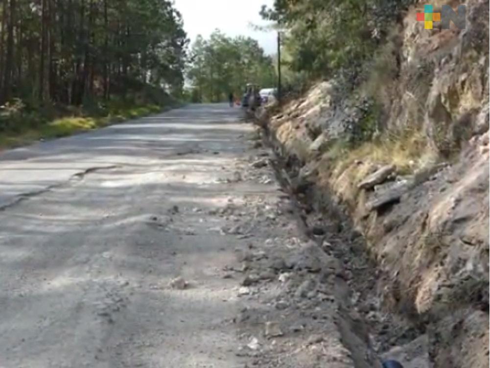 SCT lleva a cabo rehabilitación de carretera Huayacocotla a Puerto Lobos