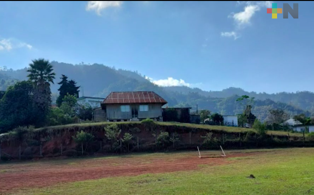 Comunidad alejada del municipio de Zacualpan,  obtiene clave de telesecundaria
