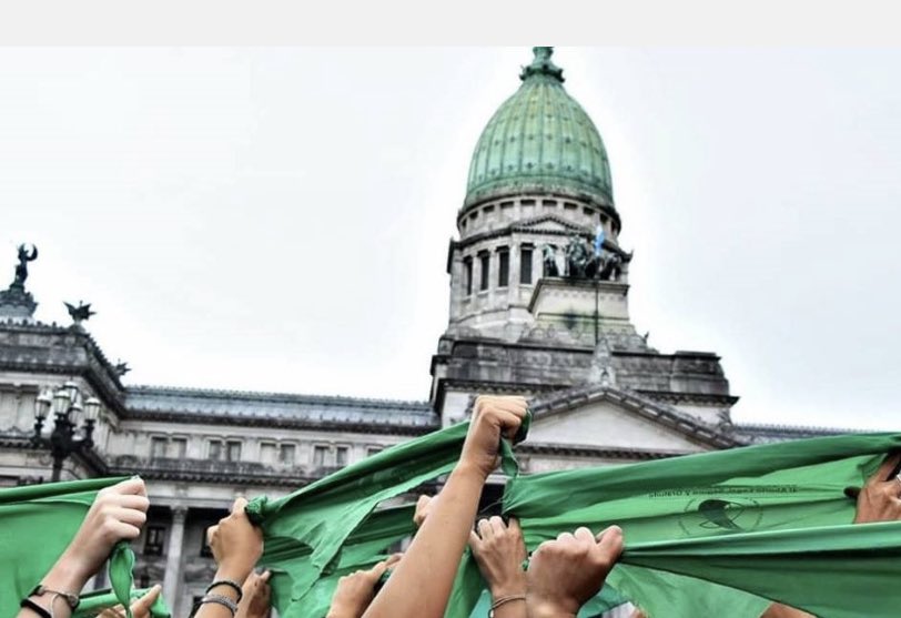 Senado argentino aprobó ley que legaliza el aborto en las primeras 14 semanas de embarazo