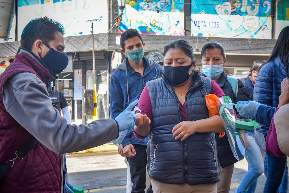 Instalan cerco sanitario en calle Victoria de Xalapa