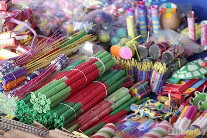 Autoridades ambientales llaman a disminuir uso de pirotecnia en fiestas decembrinas