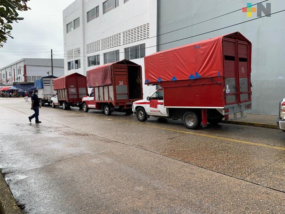 Choferes de camionetas de carga de Coatzacoalcos temen reducción de trabajo por nueva ola de coronavirus