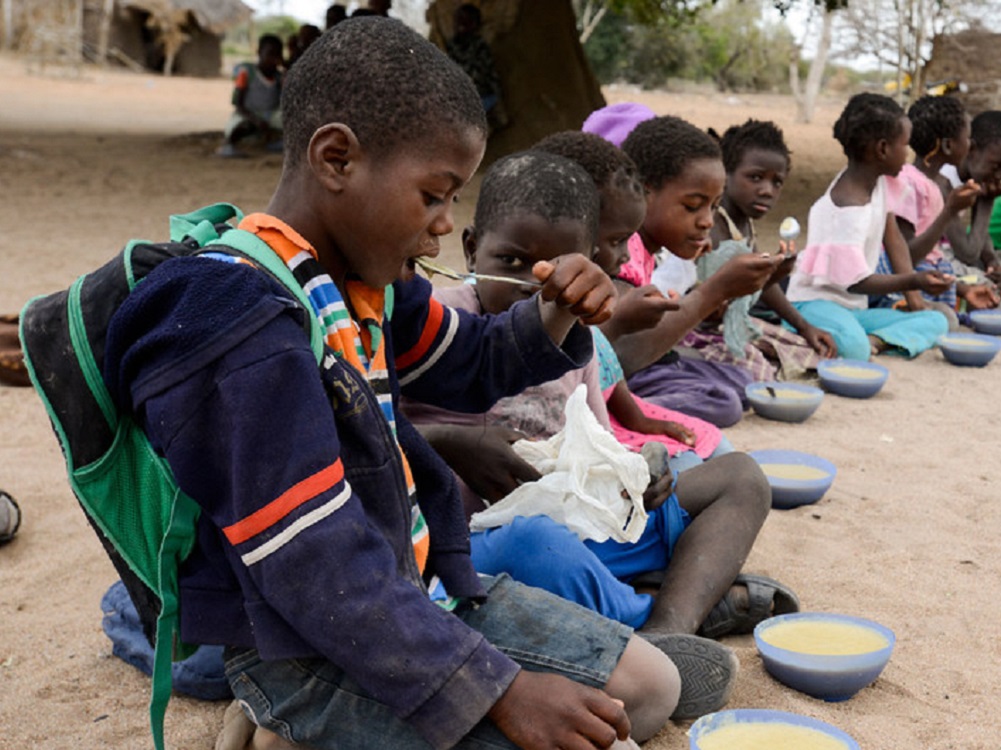 Desnutrición amenaza futuro de millones de niños que dependen de almuerzos escolares