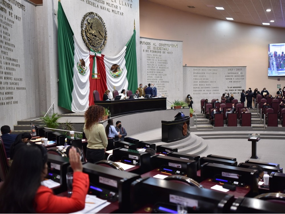 Diputados del grupo legislativo PRI/PVEM presentan iniciativa para beneficiar a deudos del sector Salud