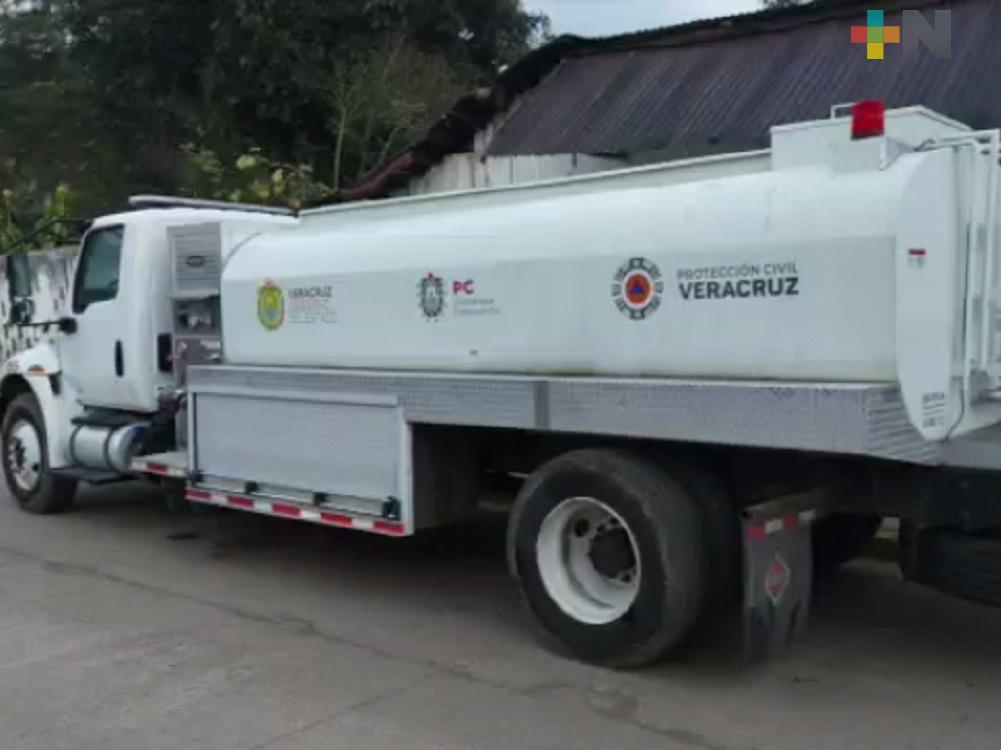 Gobierno de Veracruz proporciona pipa a municipio de Zacualpan para labores de Protección Civil