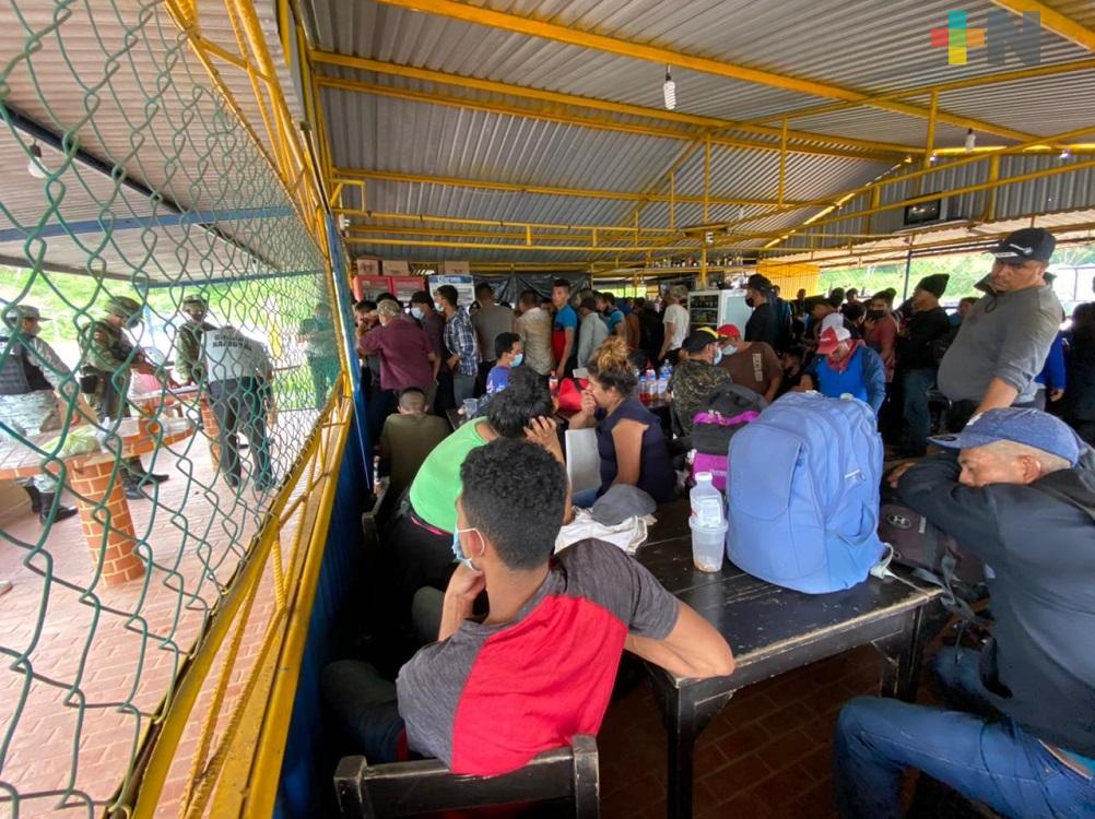 Guardia Nacional aseguró a 128 migrantes centroamericanos en el sur de Veracruz