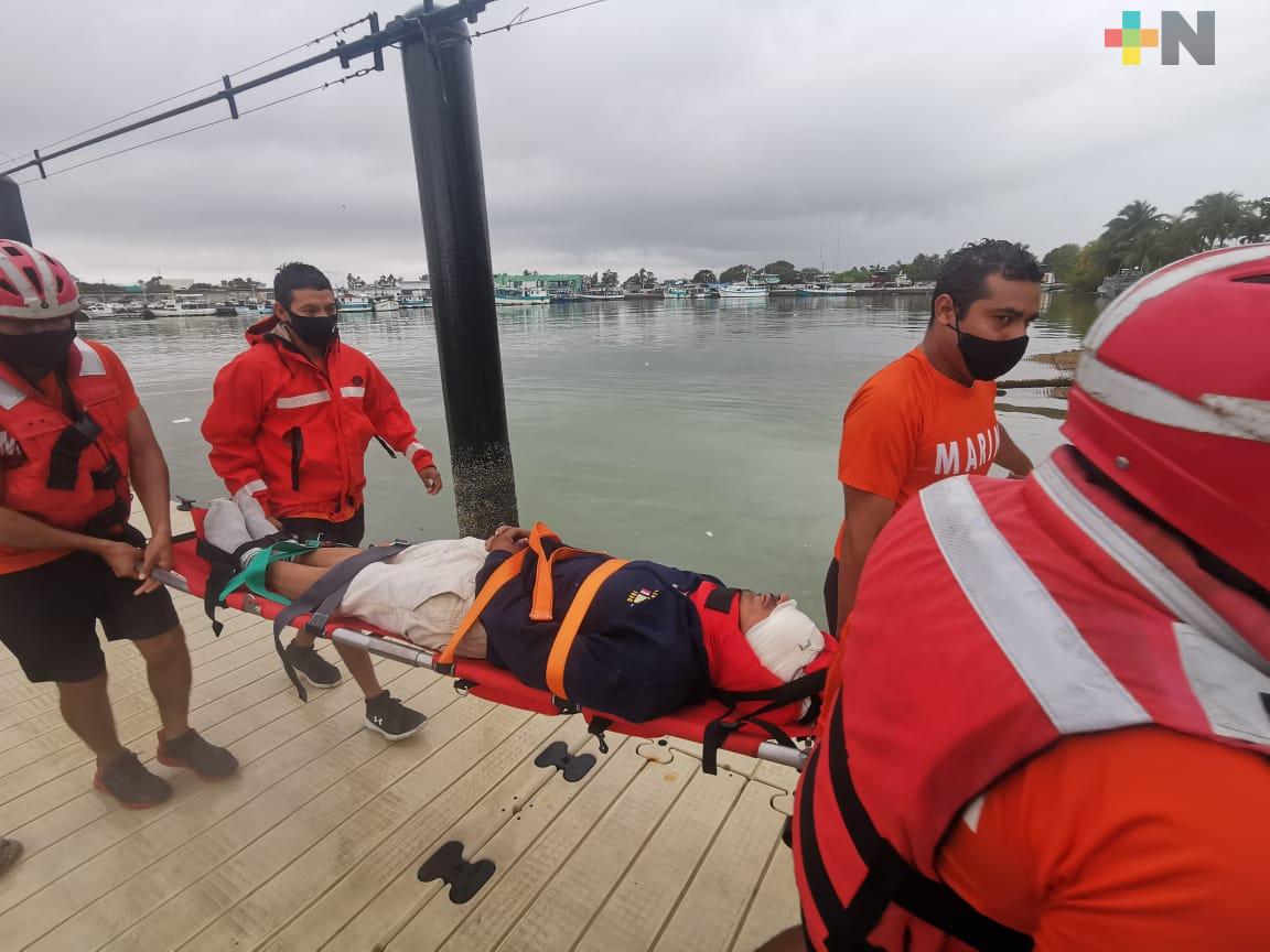 Armada de México realiza Evacuación Médica de tripulante en buque pesquero