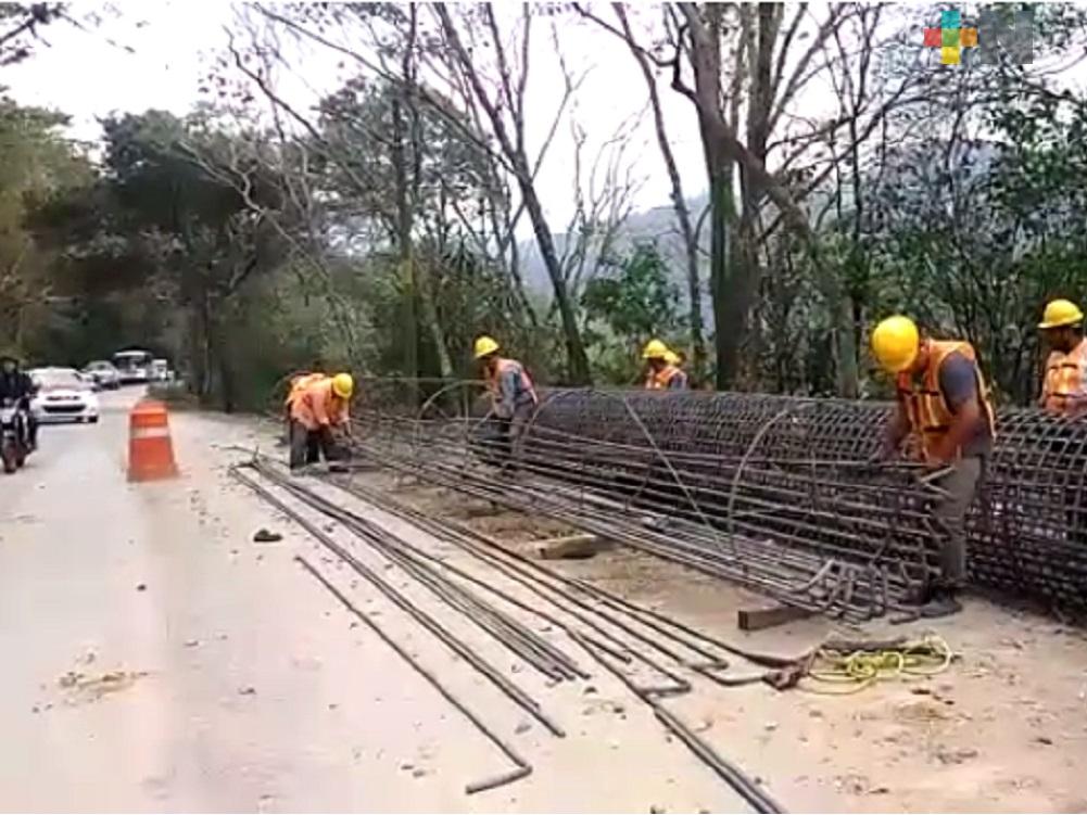 Inicia obra de reparación de la carretera Cumbres de Tuxpango- Campo Chico