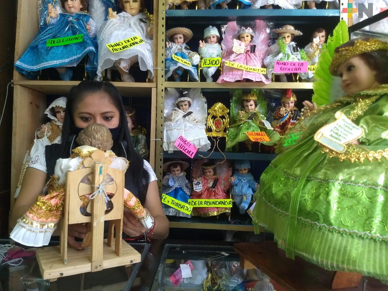 La tradición de vestir al Niño Dios se adaptó también a la pandemia