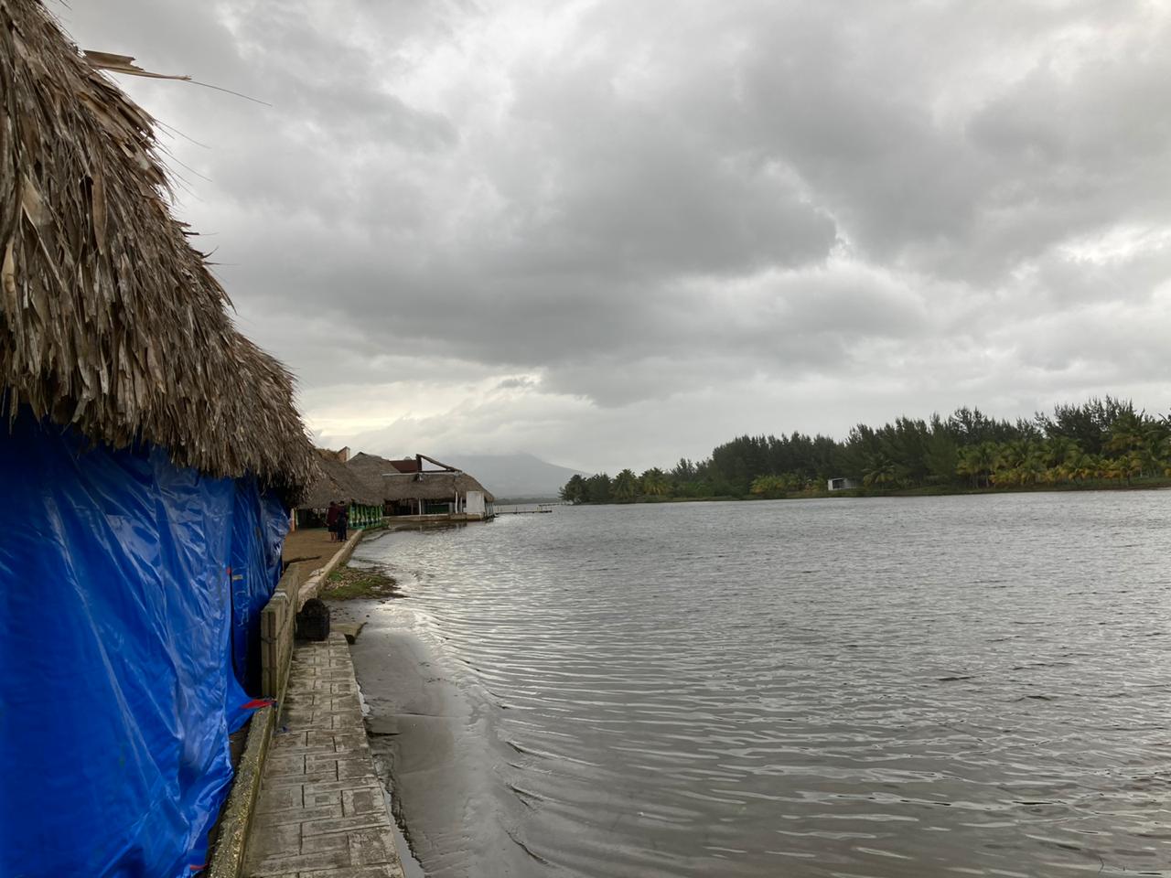 Continúa descenso de temperatura, y presencia de nieblas y lluvias en la entidad veracruzana