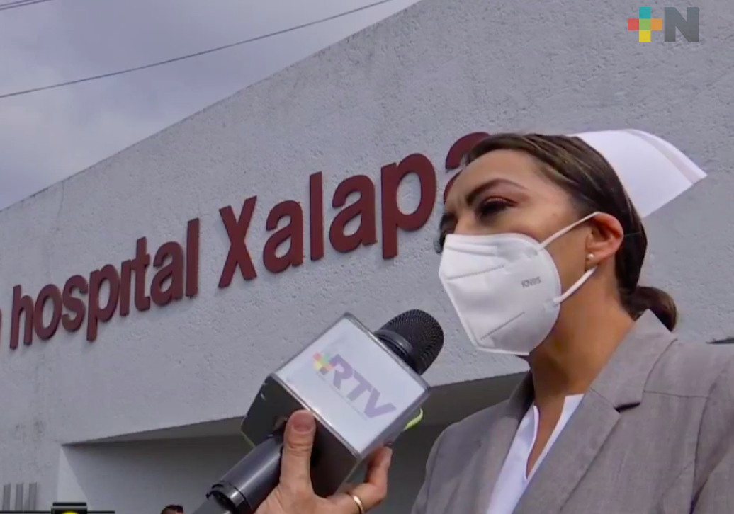 Con 30 años de servicio, enfermera veracruzana fue distinguida con la medalla «Teresa Rodríguez»