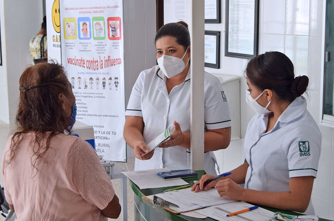 Veracruz Norte IMSS continúa campaña de vacunación contra influenza