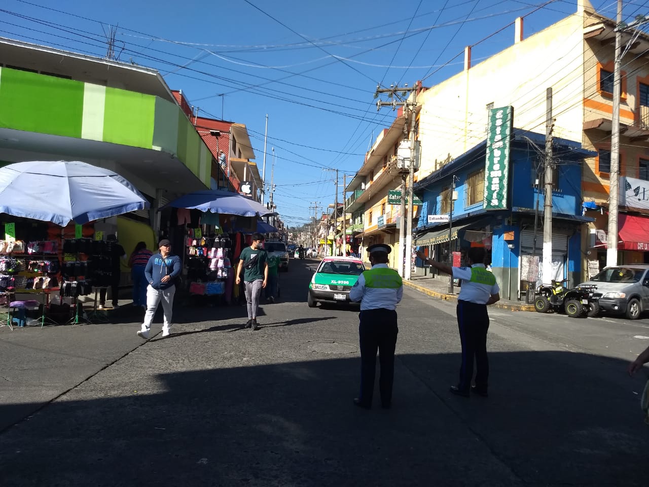 Restringen vialidad en primer cuadro del centro de Xalapa