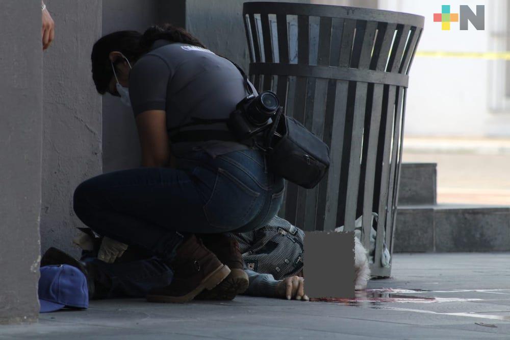 Encuentran a adulto mayor sin vida en bajos de puente en ciudad de Veracruz