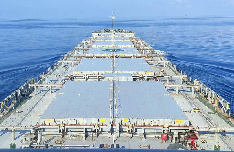 Miles de marineros atrapados en el mar o en casa por las restricciones del COVID-19