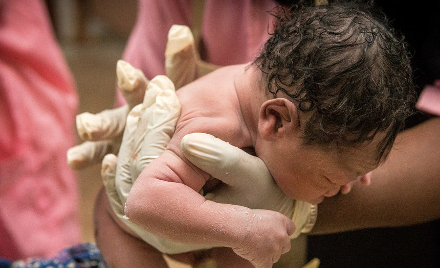 Más de 370.000 niños y niñas habrán nacido en todo el mundo el Día de Año Nuevo