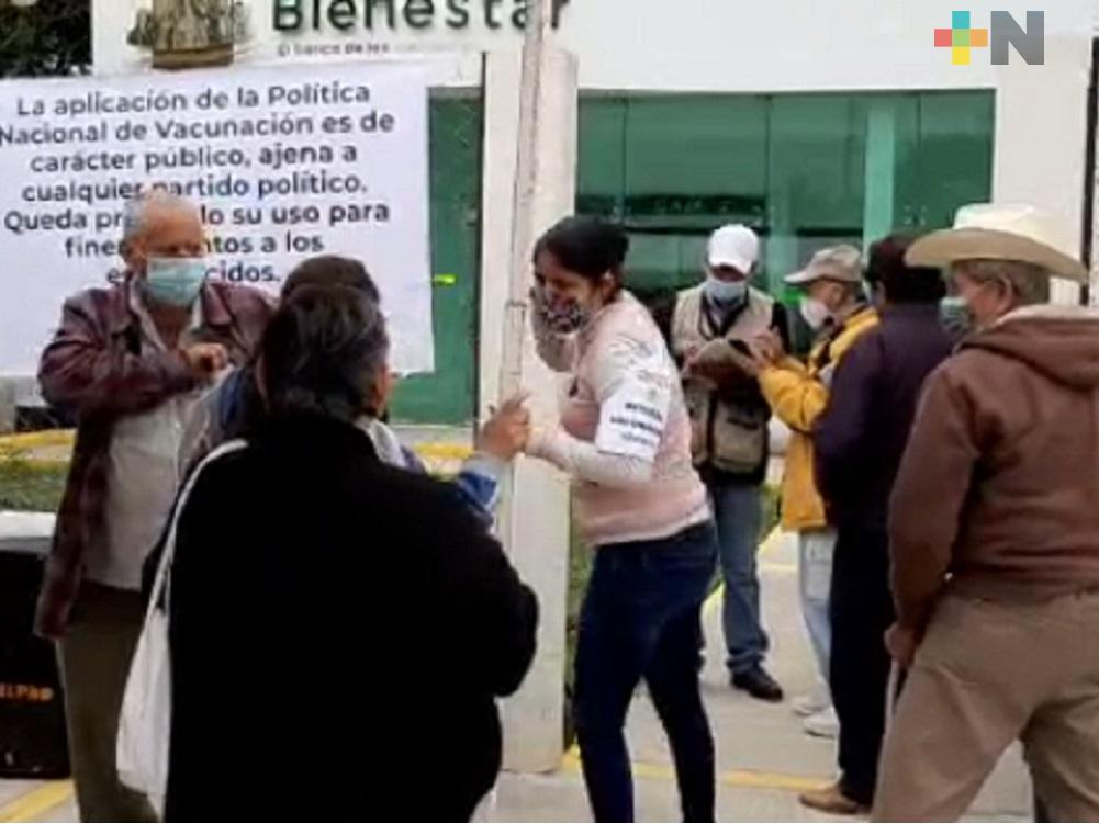 Aplican vacuna anticovid en Vega de Alatorre y Emilio Carranza