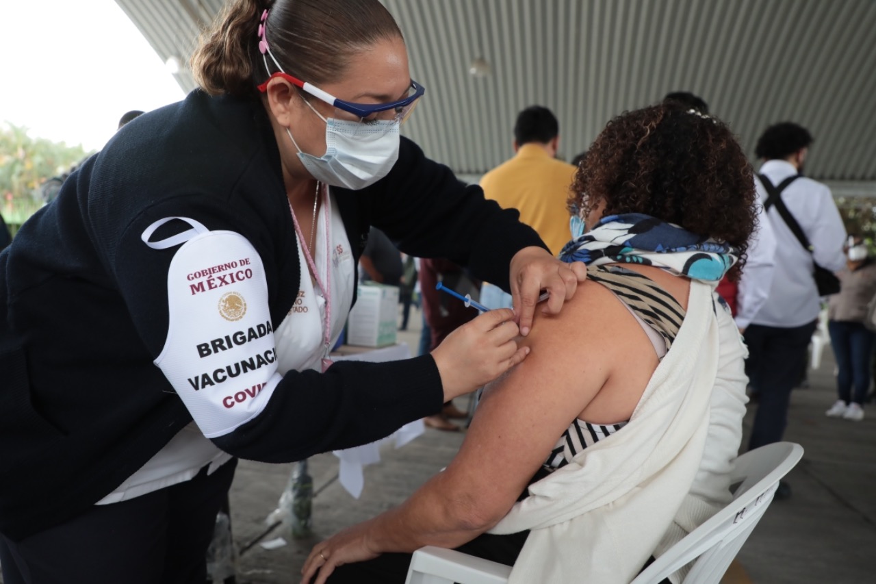 La semana que inicia concluirá la segunda etapa de vacunación contra COVID-19 en Veracruz: Gobernador