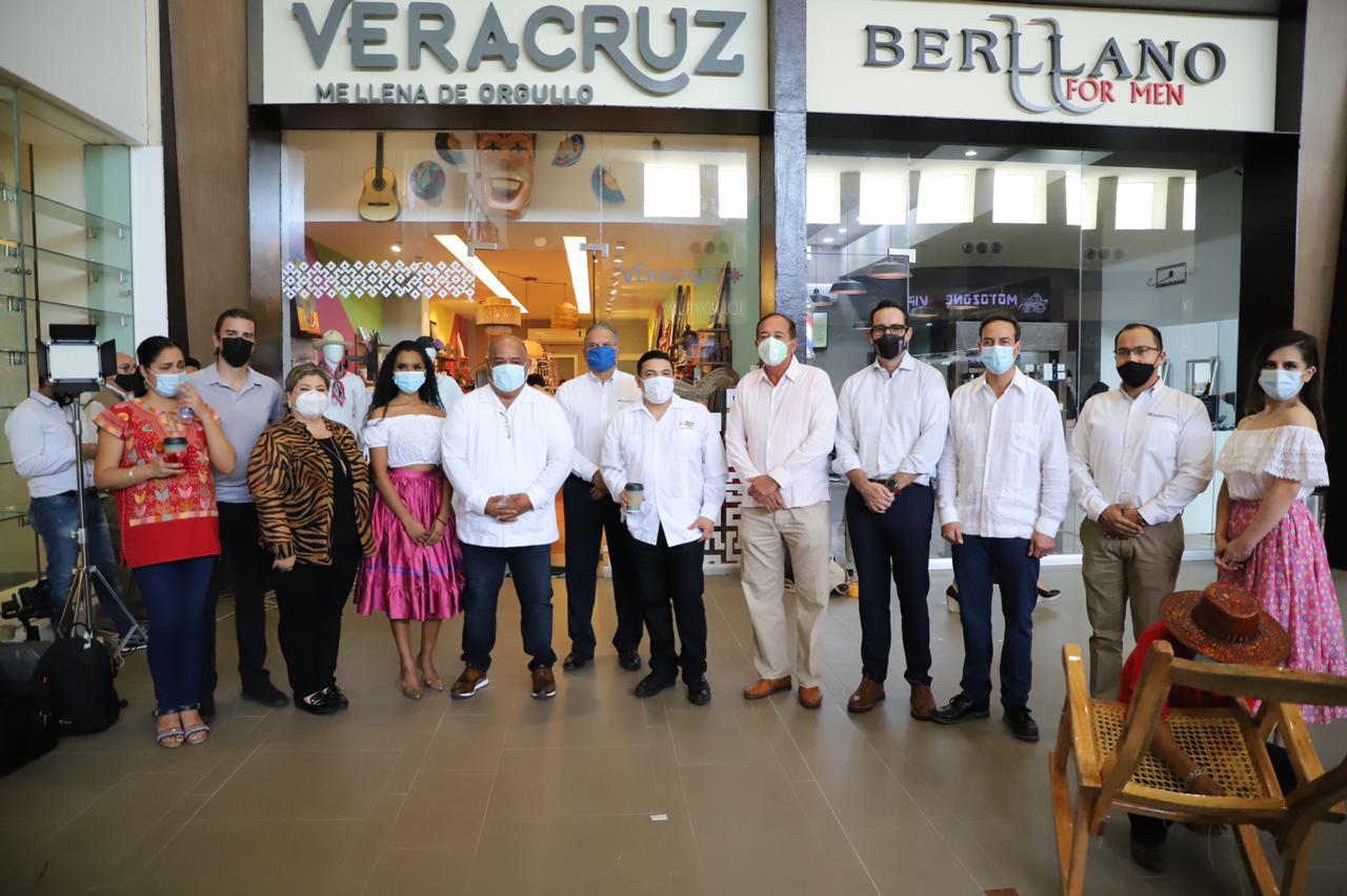 Tienda Veracruz en El Dorado promueve talento de artesanos locales