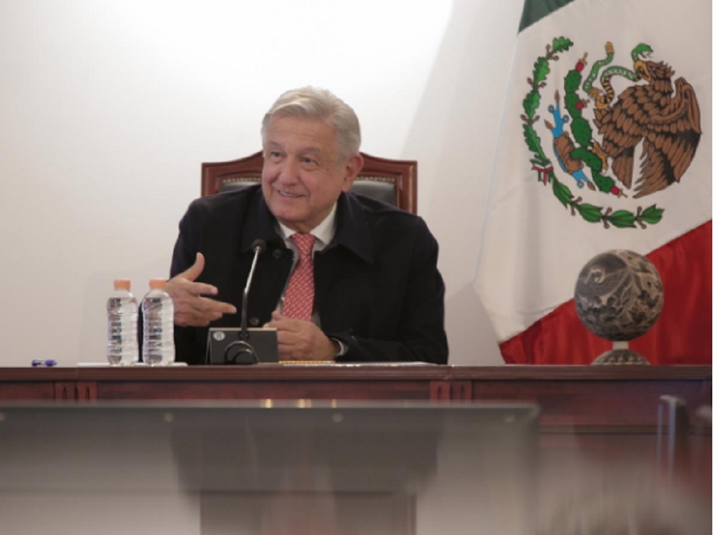 Gobierno federal y empresas de telefonía acuerdan conectar a todo México: AMLO