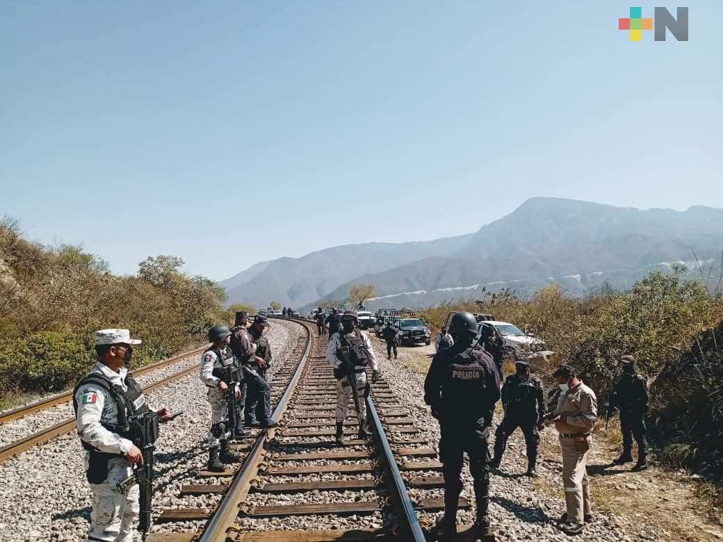 Mantiene IPAX vigilancia permanente en zona ferroviaria, en Acultzingo