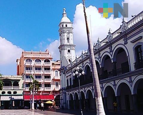 En forma abrupta, cuatro funcionarios del Ayuntamiento de Veracruz dejaron sus cargos