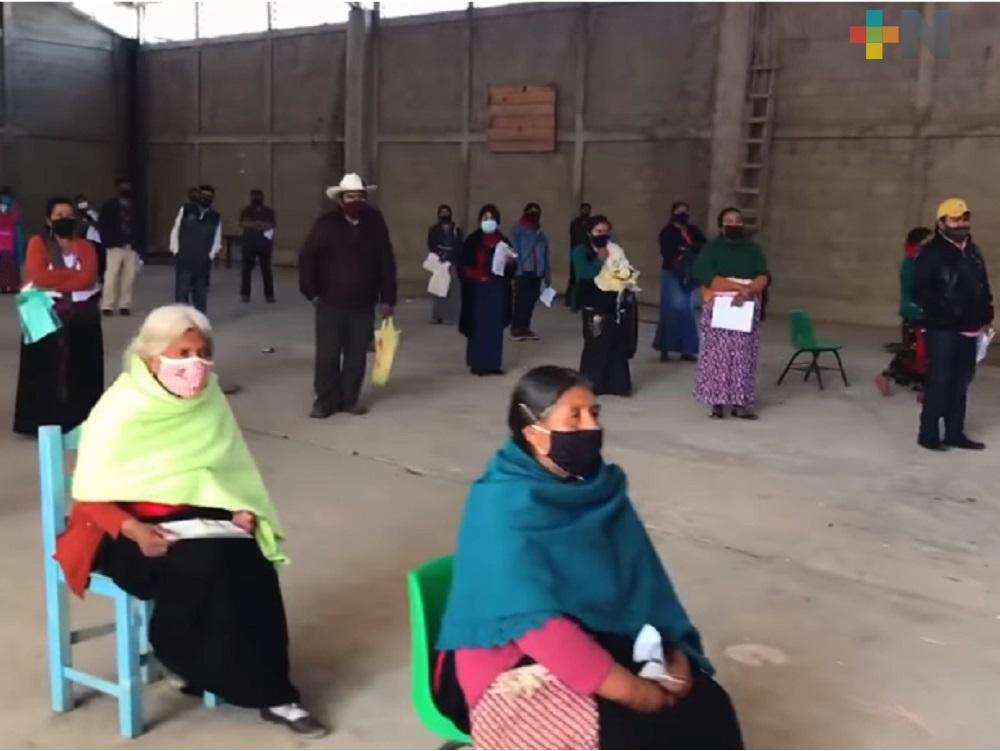 Realizan pago de Pensión Universal al Adulto Mayor en  municipio de Soledad Atzompa