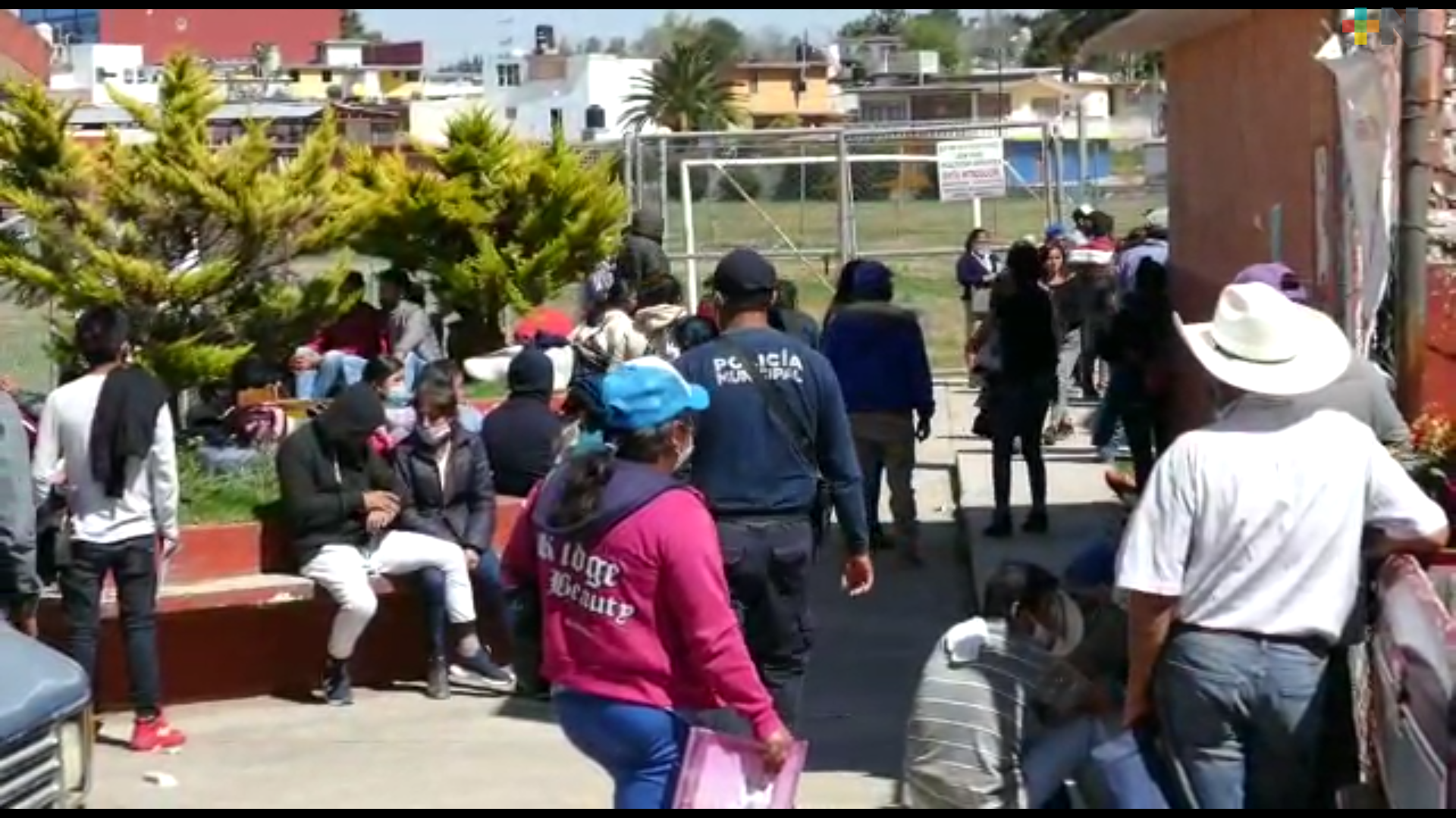 De última hora realizan trámites ante el INE