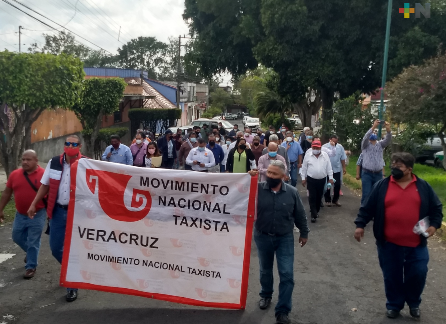 Taxistas de Veracruz avalan iniciativa de Morena; darán voto de castigo a partidos que voten en contra