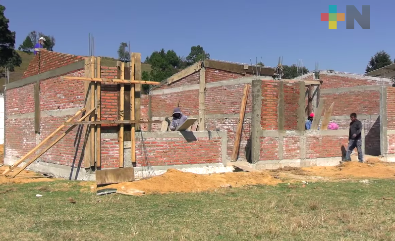 Autoridades de la SEV supervisaron obras en escuelas de Villa Aldama y Altotonga