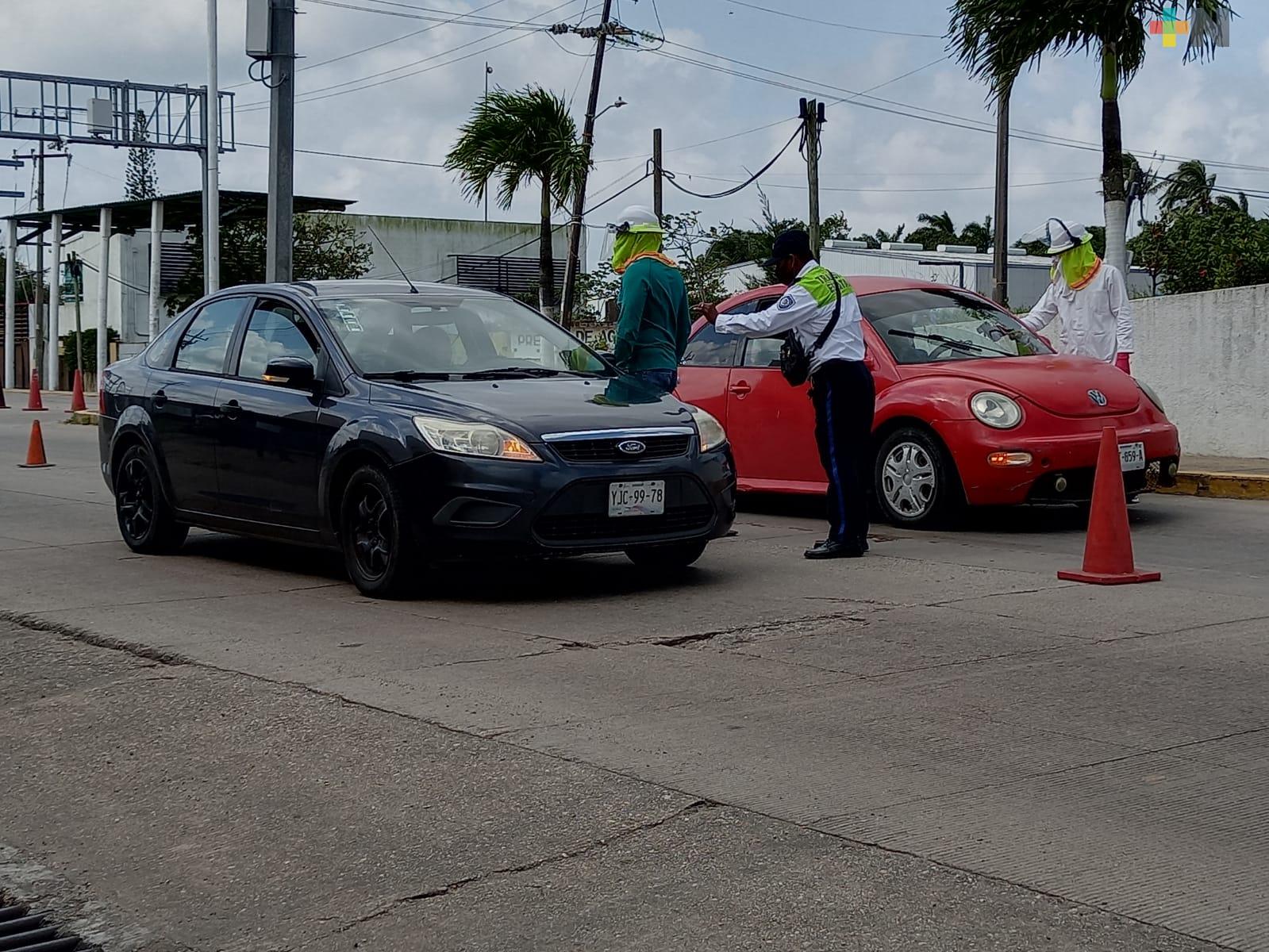 Mantienen filtros sanitarios  en el acceso a Coatzacoalcos