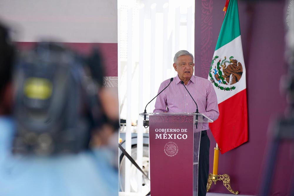 Vacunación contra COVID-19 llegará a todo México, asegura presidente