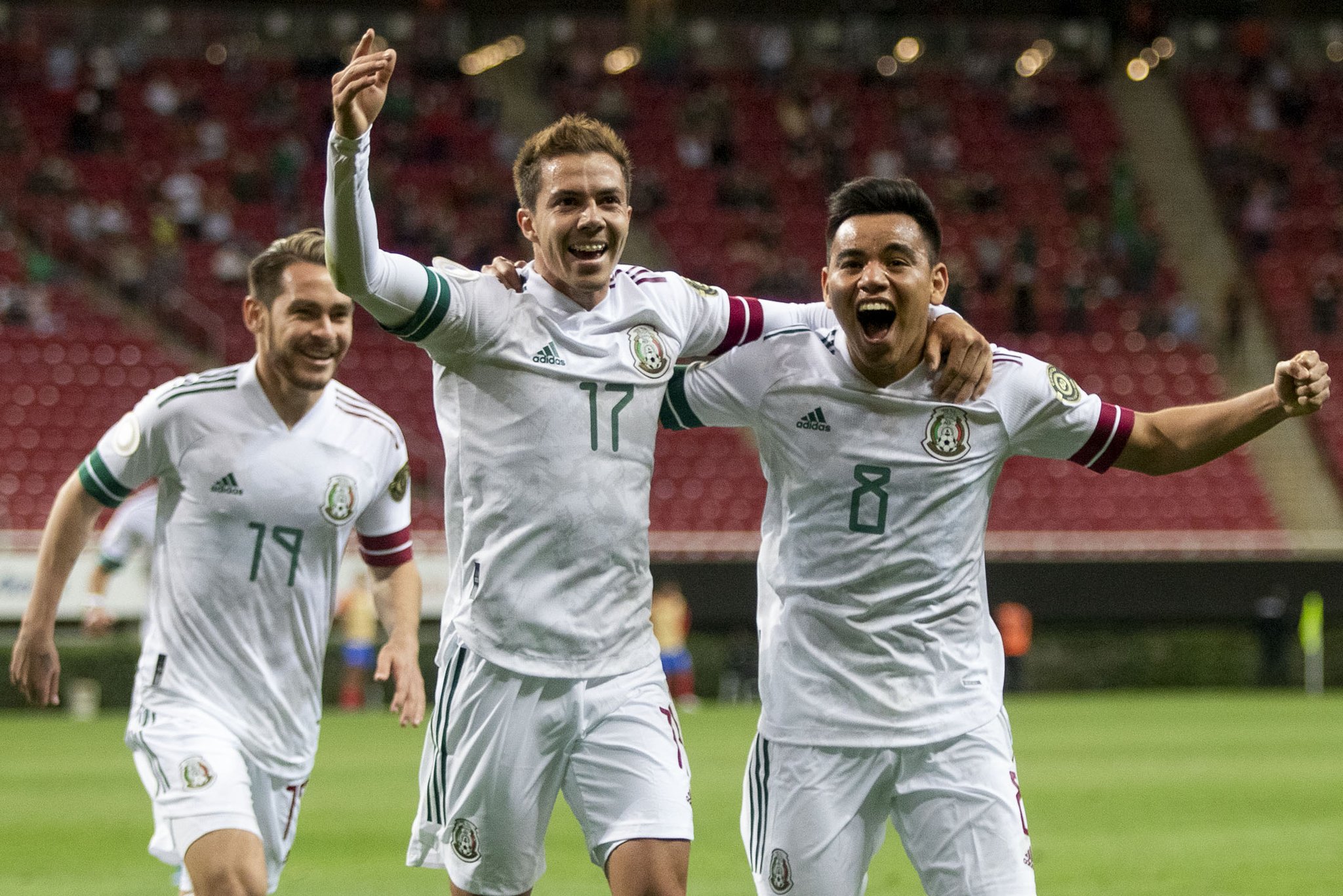 El Tri olímpico derrotó a Costa Rica 3-0 y va a semifinales