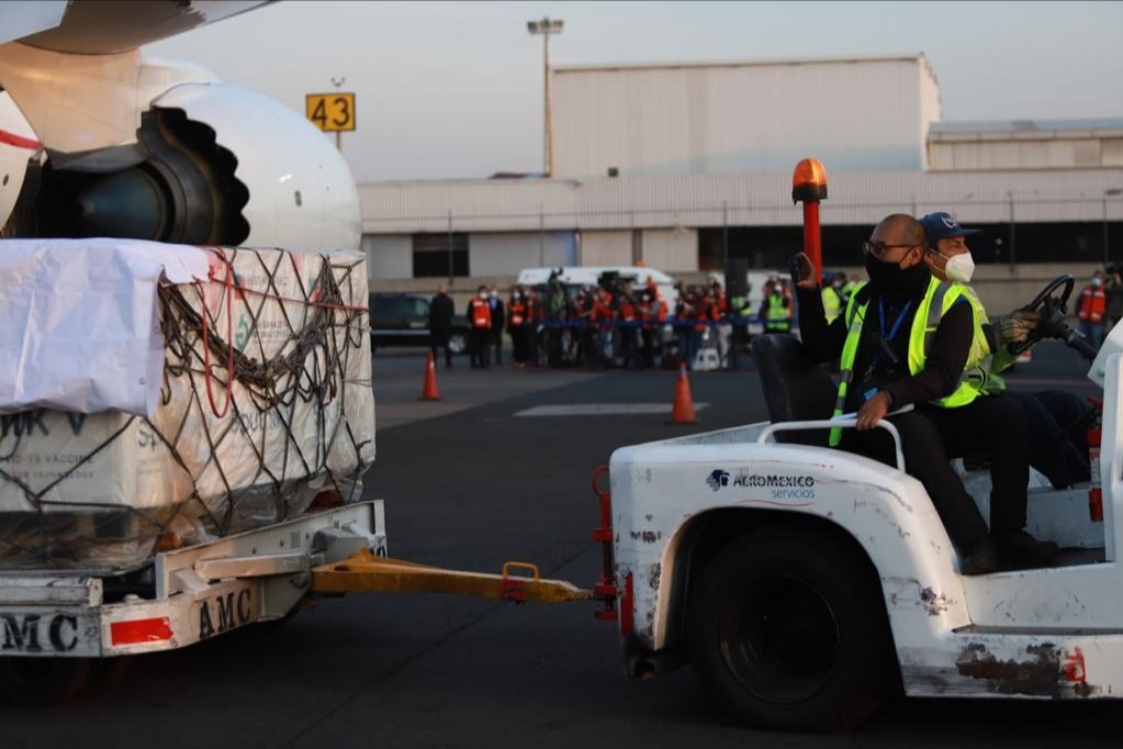 México recibió más de un millón de vacunas anticovid enviadas por Estados Unidos