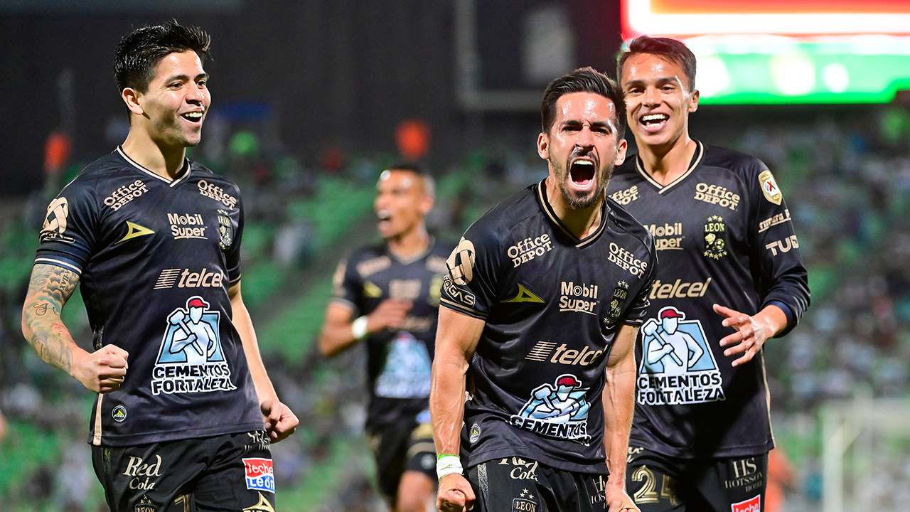 León le pegó al Santos en la comarca lagunera, 2-1
