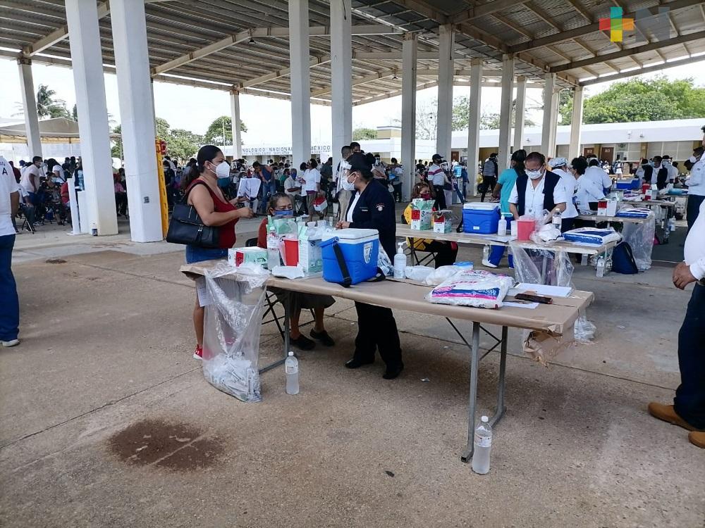 Falso que haya retraso en la aplicación del Plan de Vacunación en Veracruz: Manuel Huerta