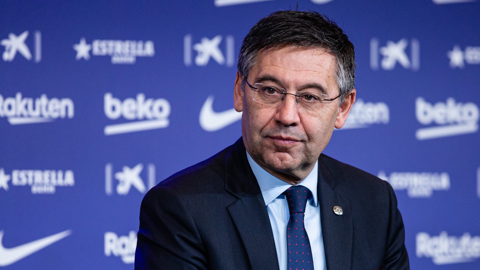 Policía catalana detuvo al ex presidente del Barcelona, Josep Bartomeu; registran oficinas del club