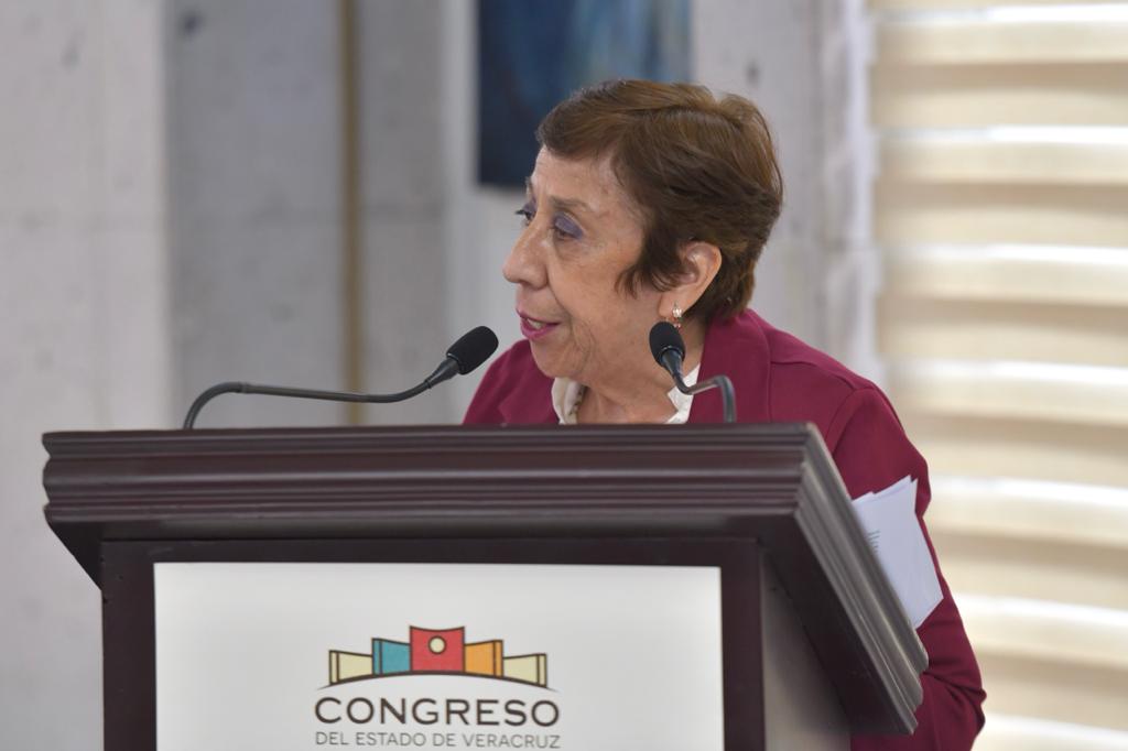 Exhorta diputada a autoridades a que destinen presupuesto para Bomberos