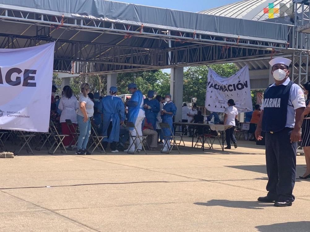 En Coatzacoalcos, disminuye afluencia de adultos mayores en último día de vacunación