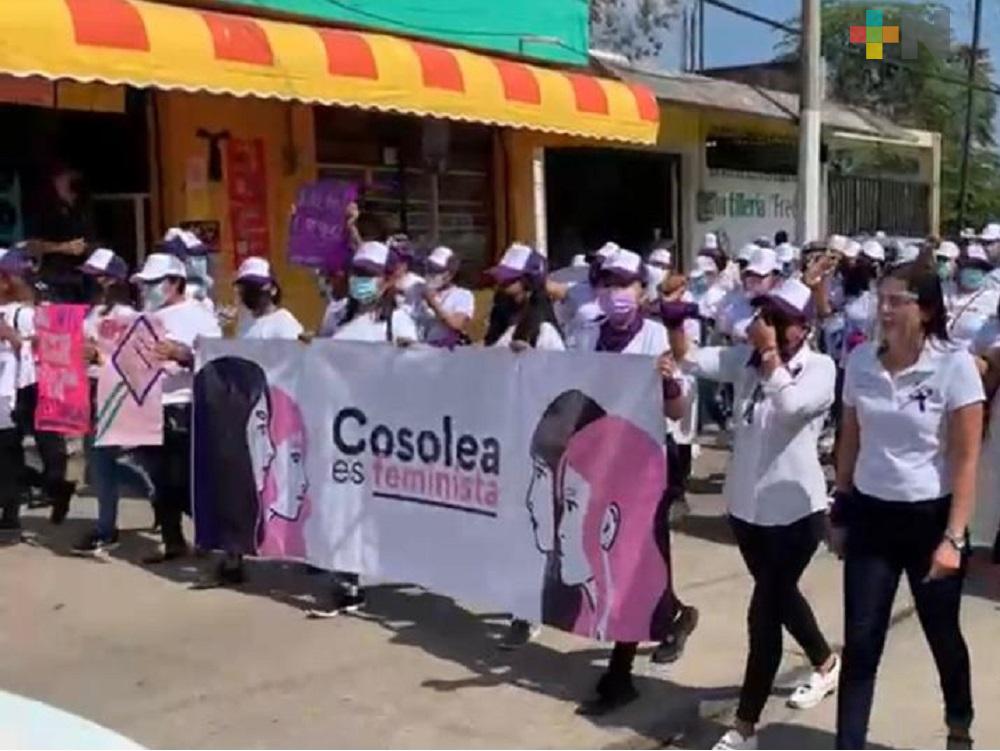 En Cosoleacaque realizaron  manifestación convocada por el Instituto Municipal de la Mujer
