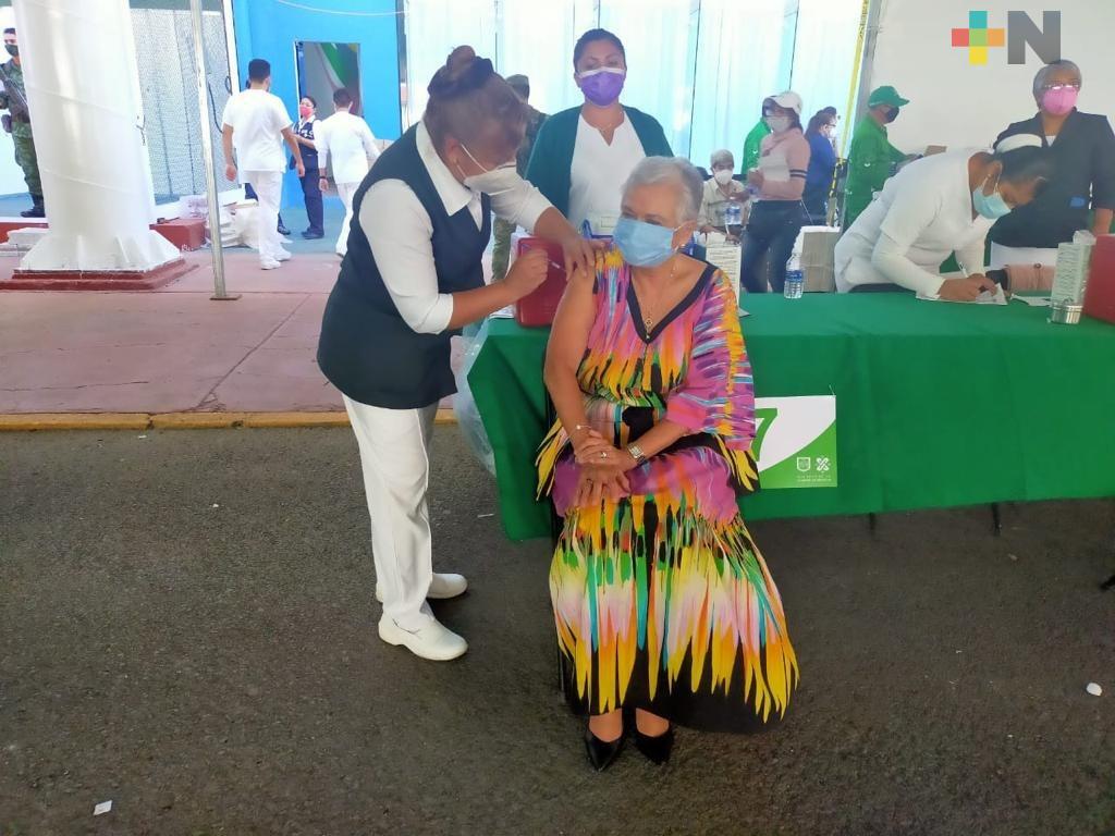 La secretaria de Gobierno, Olga Sánchez Cordero fue vacunada contra COVID-19