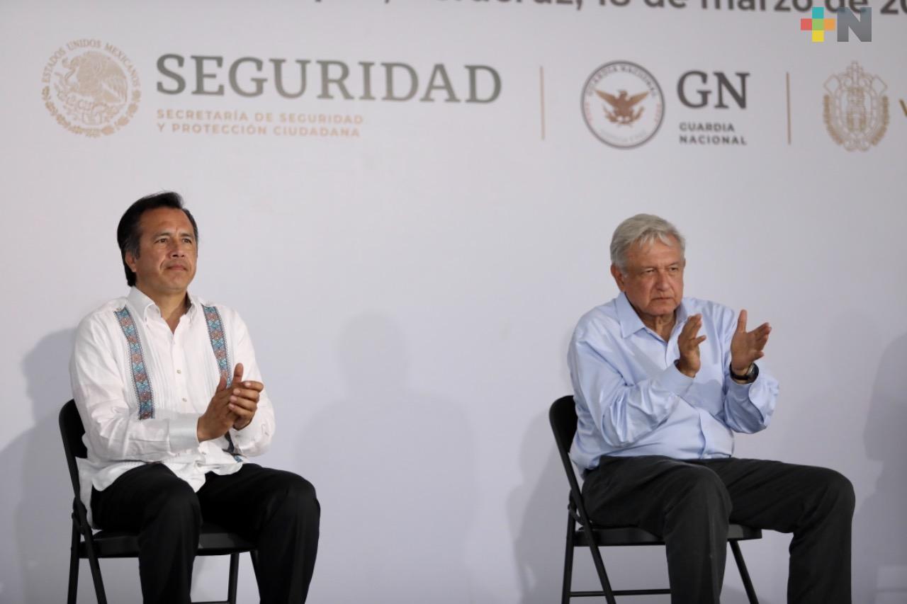 Se vacunará a todos los veracruzanos, reiteró el presidente López Obrador