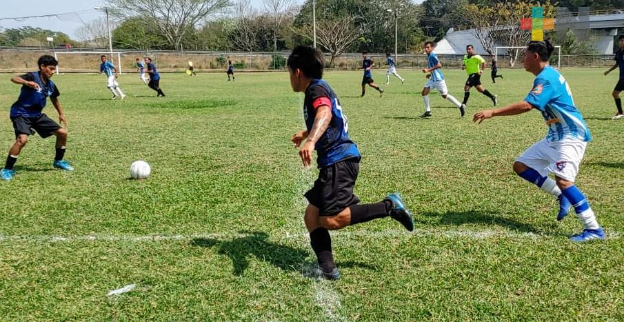 Bulldogs Trigal sigue invicto en Liga de Desarrollo