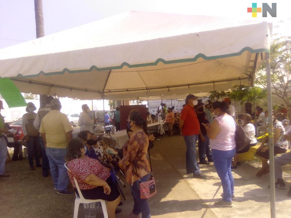 En Veracruz puerto, inició vacunación para personas de la tercera edad que no acudieron el día indicado