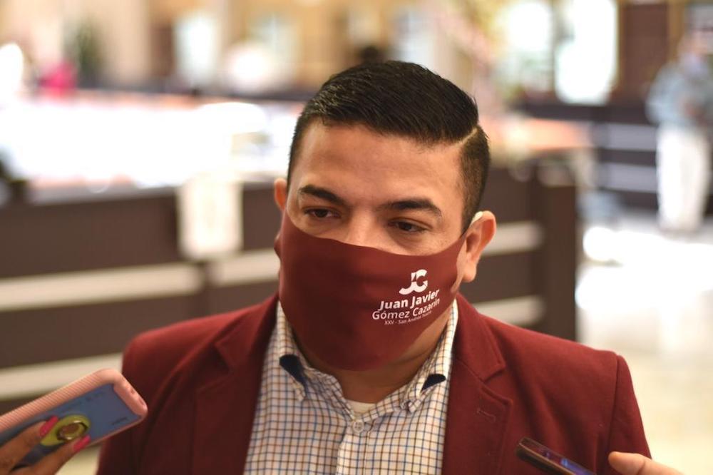 Mujer veracruzana, sinónimo de honradez y eficiencia: Gómez Cazarín